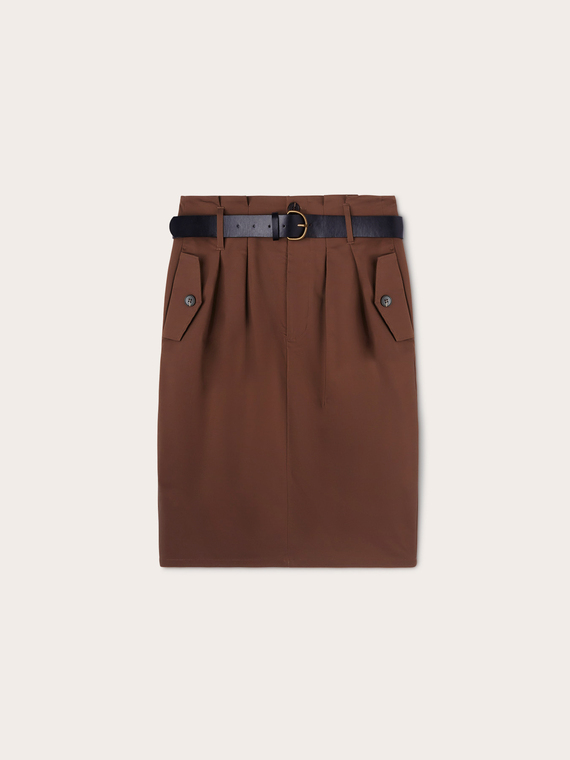 Skirt with pleats and belt