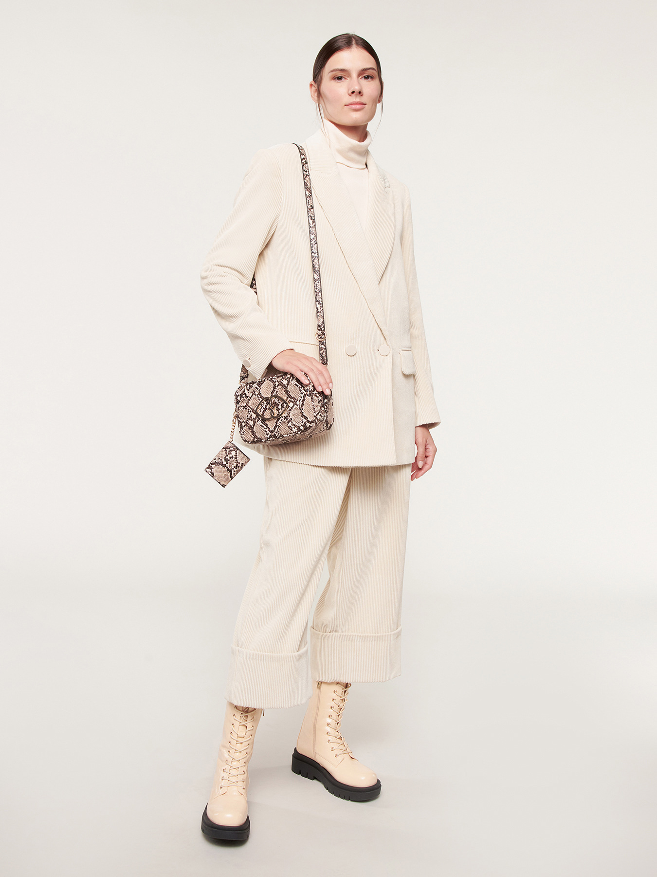 Blazer over in velluto a coste image number 0