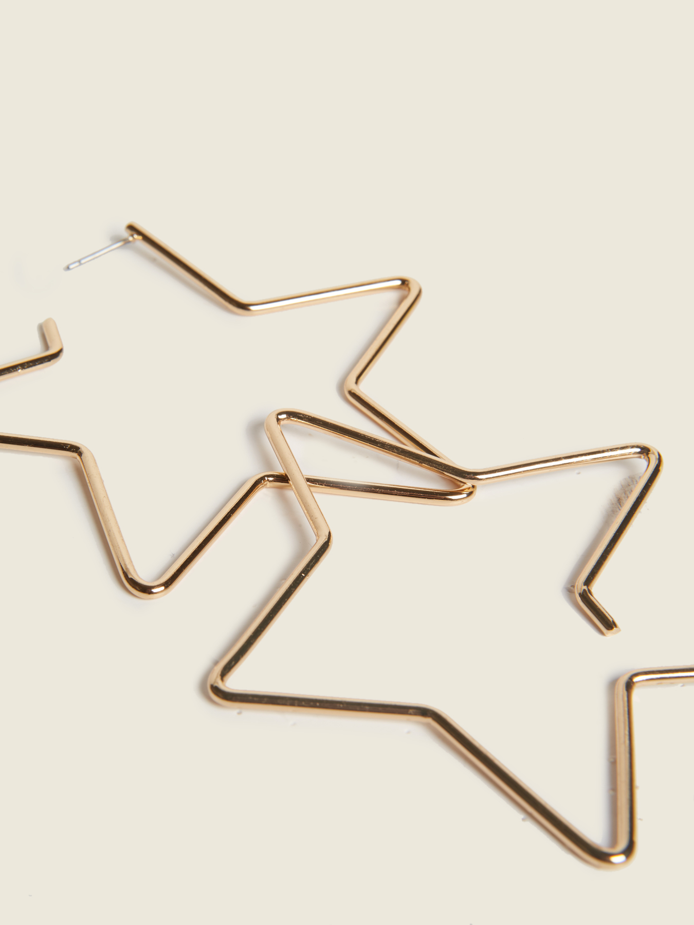 Large star-shaped earrings image number 0