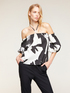 Off-shoulder top in abstract patterned cotton image number 2