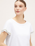 T-Shirt mit Steinchen-bestickten &Auml;rmeln image number 2