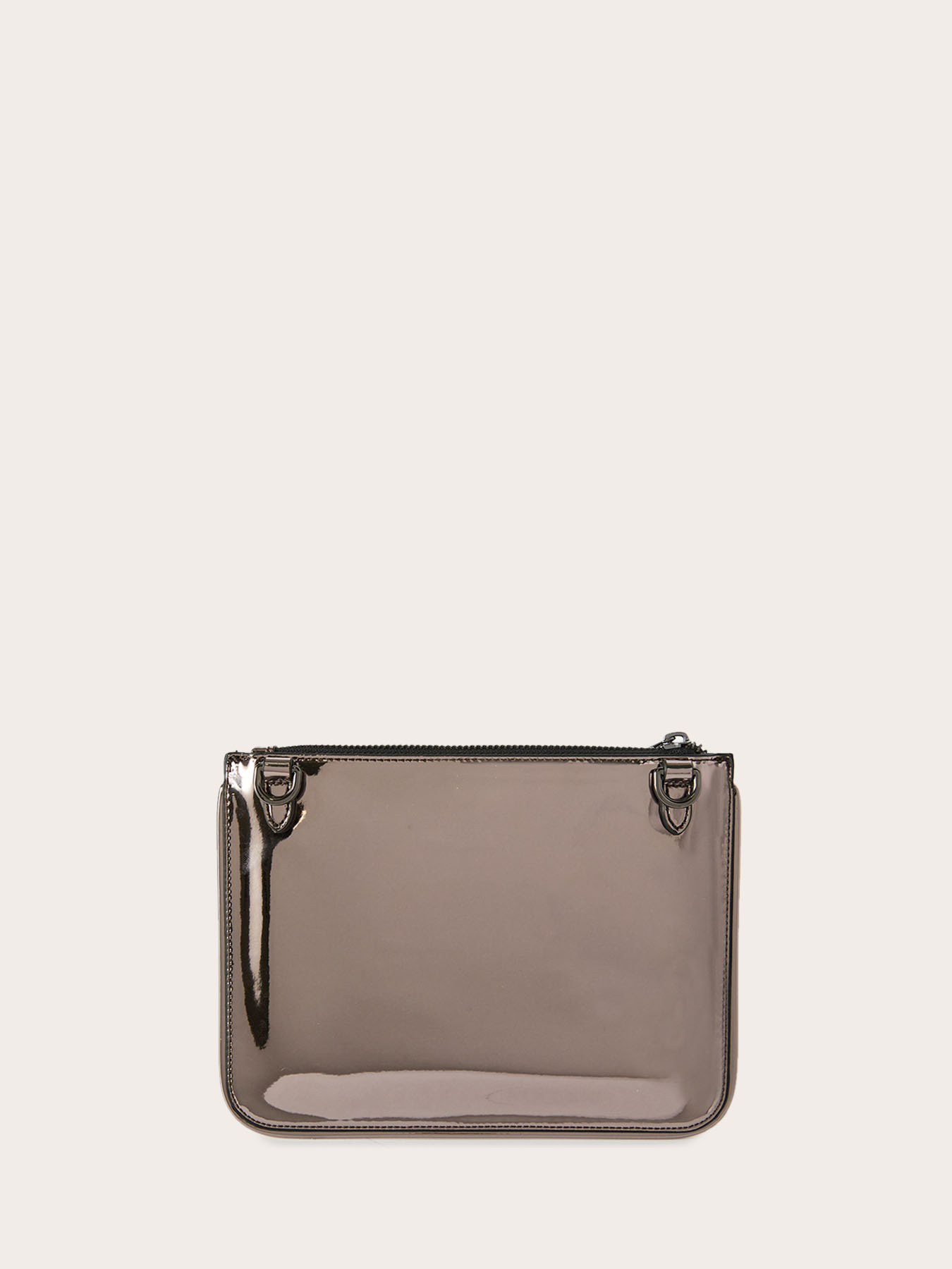 Flat envelope in laminated fabric image number 2