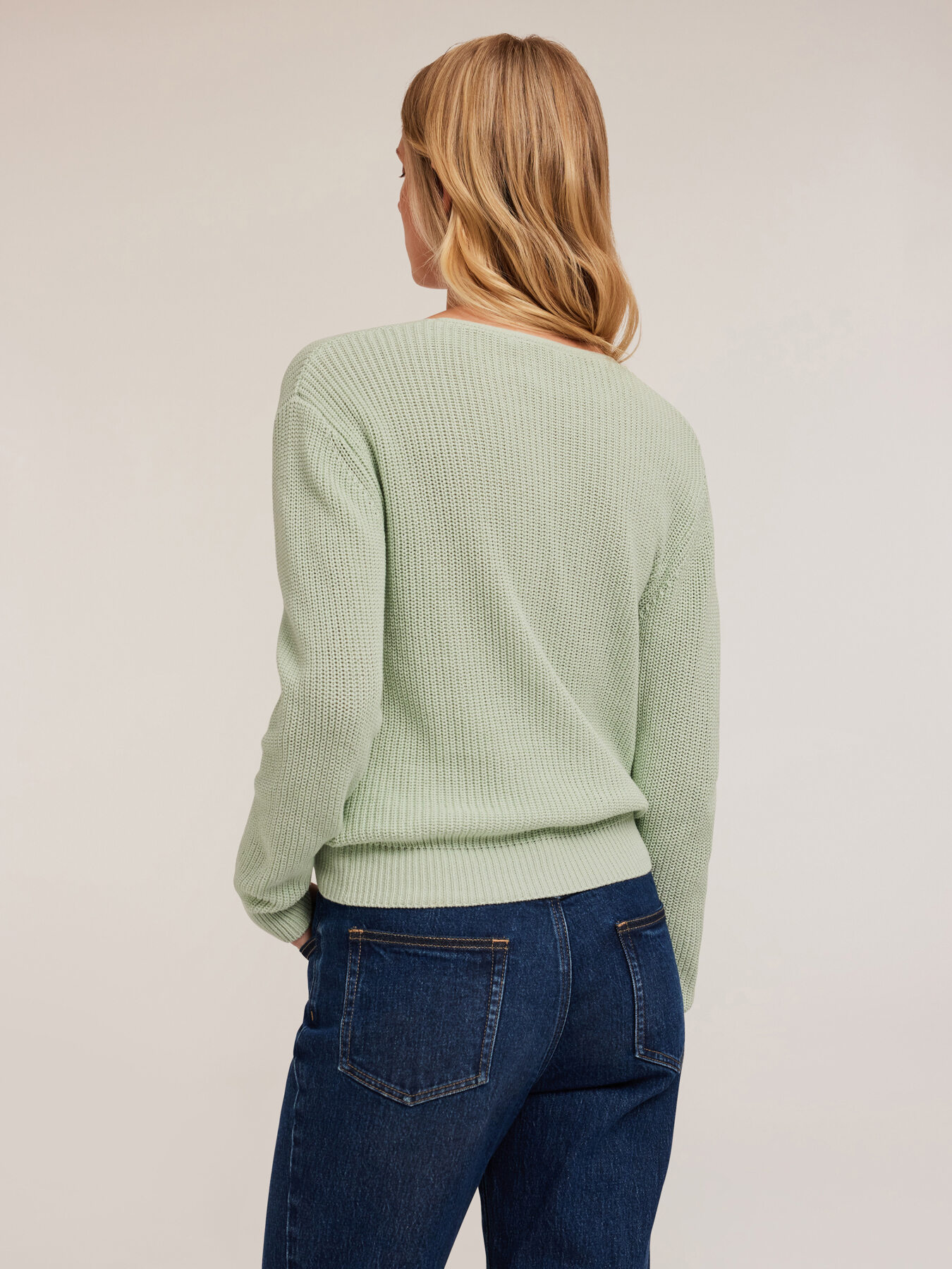 Cotton V-neck pullover image number 1
