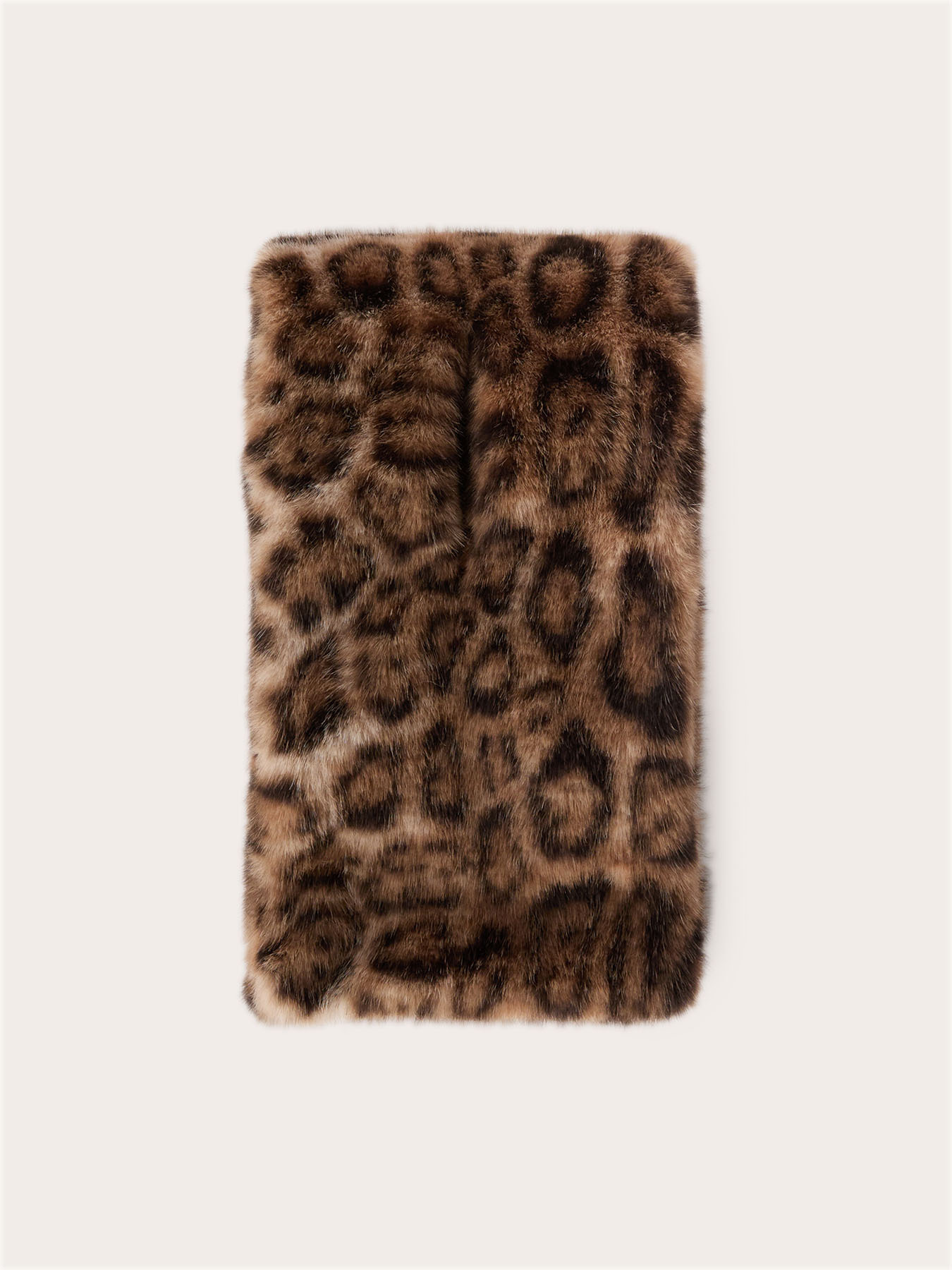 Schal mit Teddy-Effekt in Animalier-Muster image number 1