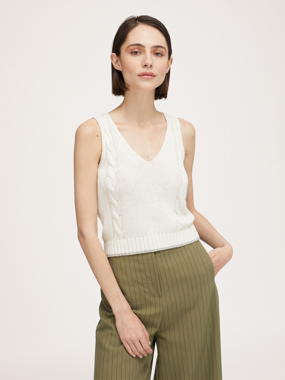 Knitted top with lurex edge