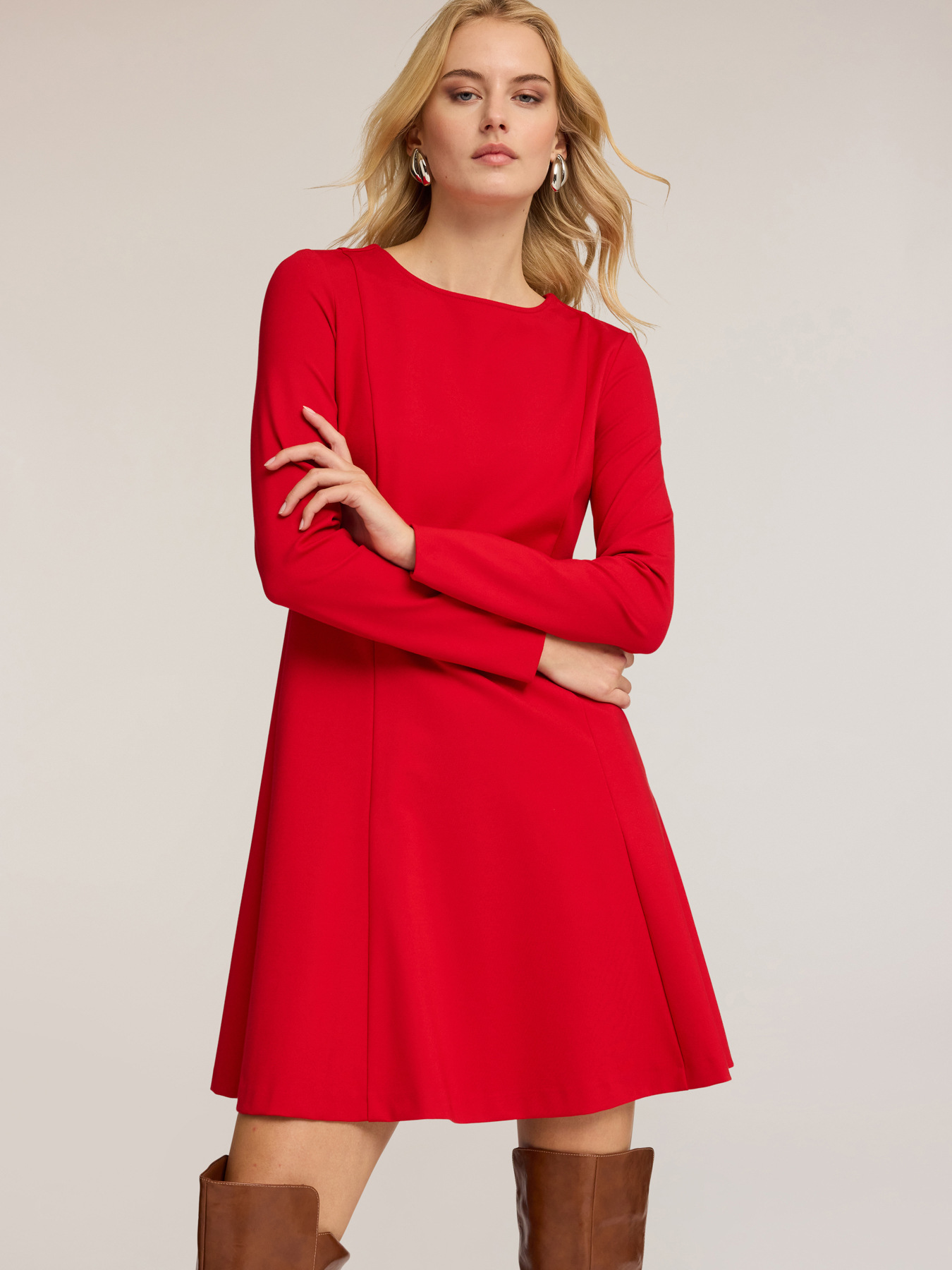 Flare-Kleid aus Milano-Strick image number 2