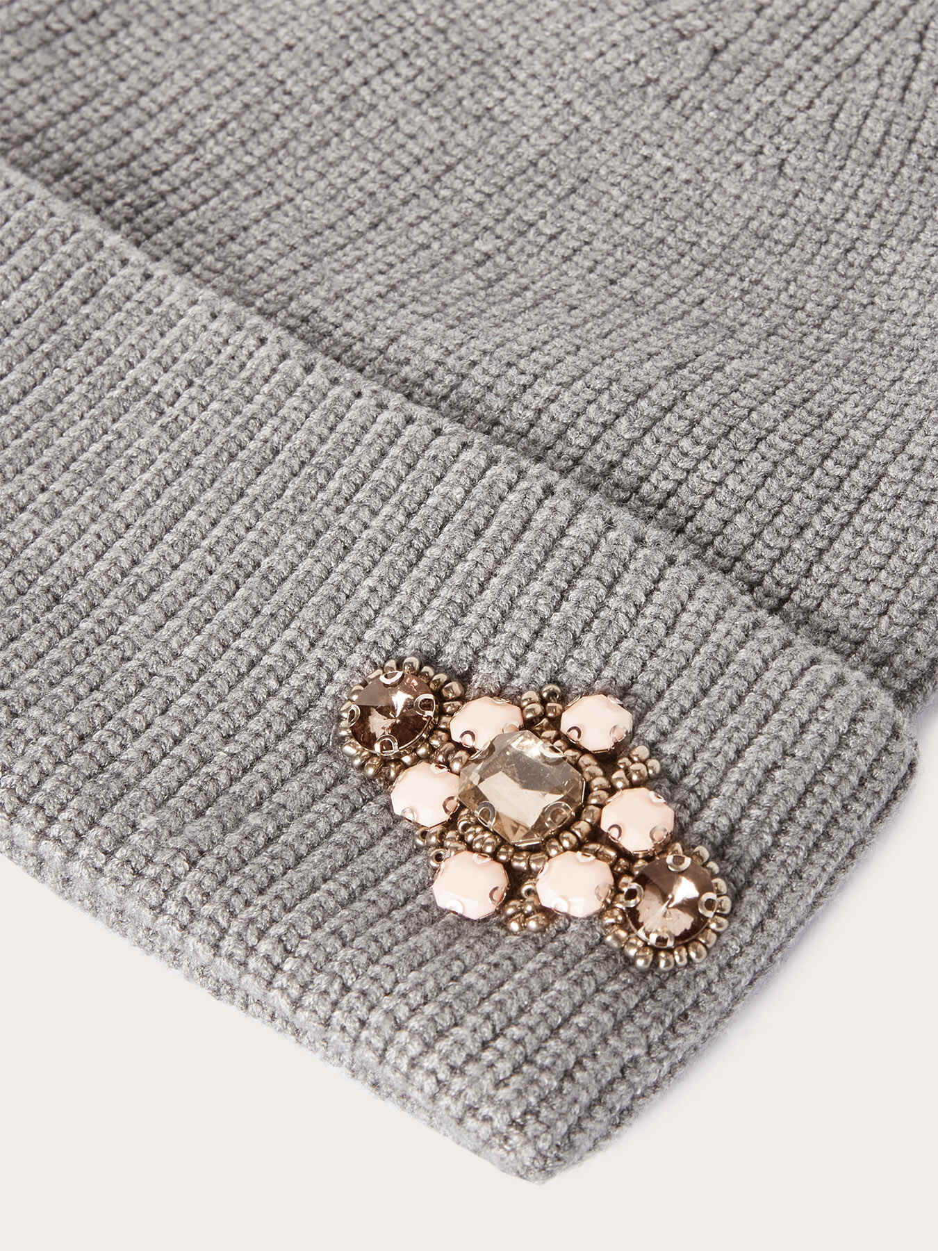 Embroidered beanie image number 1