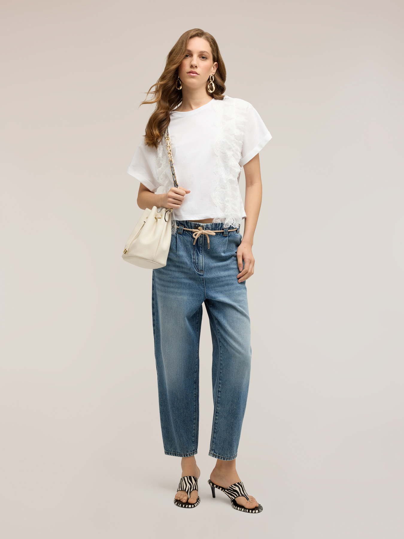 Jeans boyfriend con coulisse image number 0