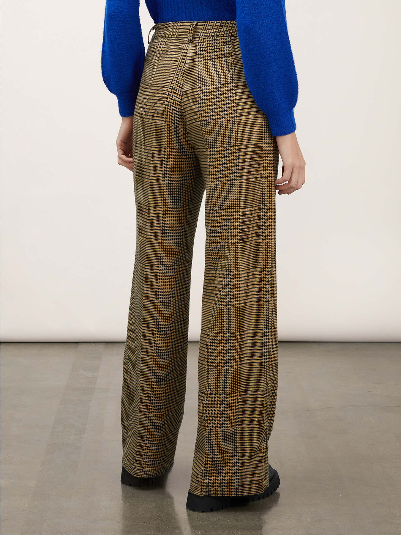 Pantalon large &agrave; carreaux image number 1