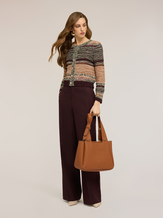 Cardigan court en tricot ajour&eacute; &agrave; rayures