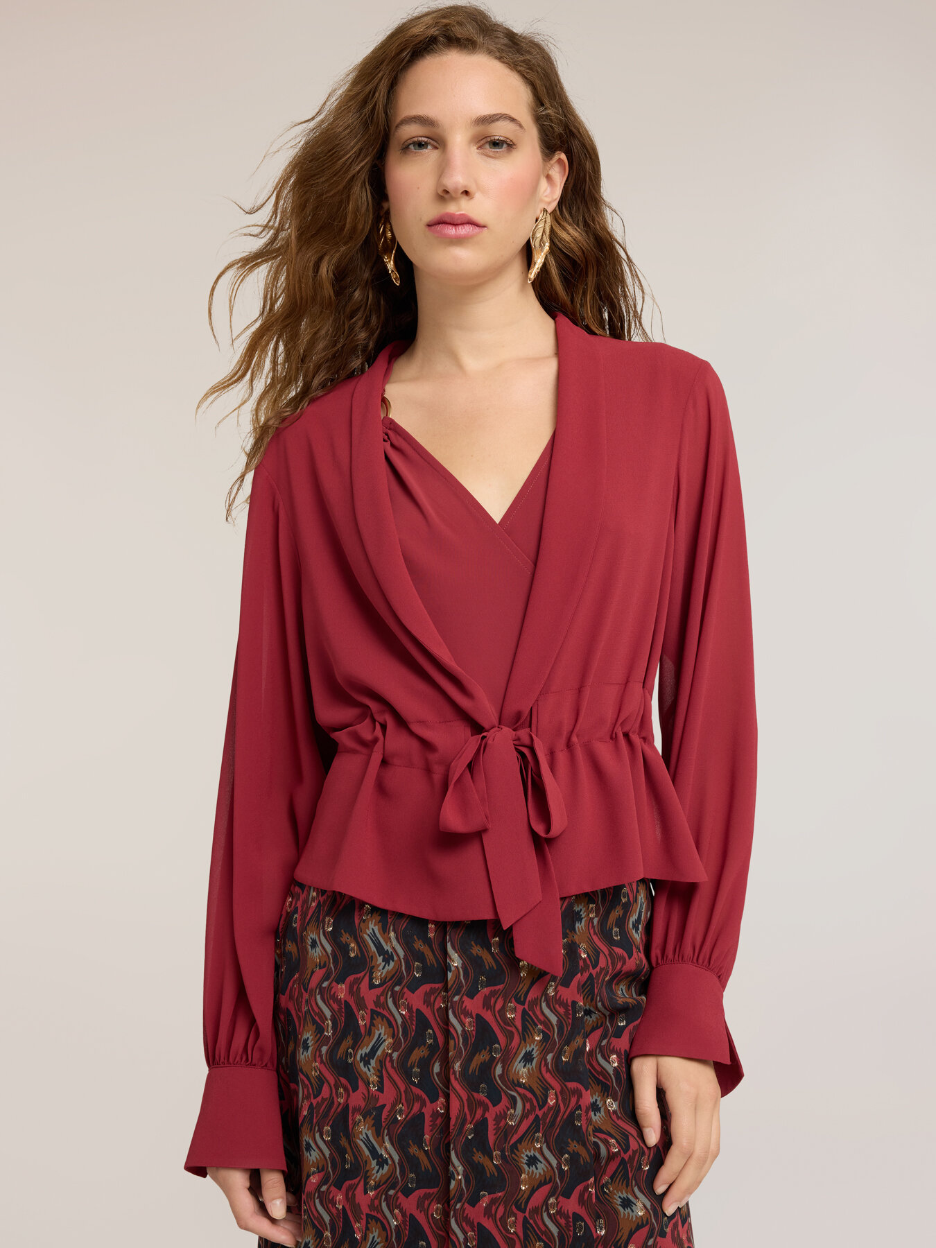 Georgette blouse with shawl neckline image number 3