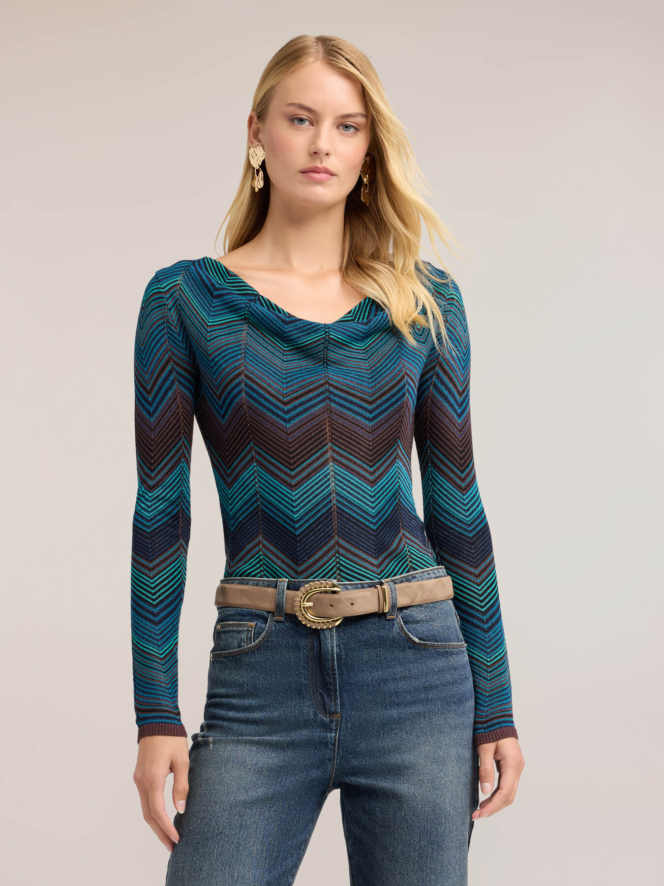 Jacquard-Strickpullover aus Viskose-Lurex-Mix image number 0