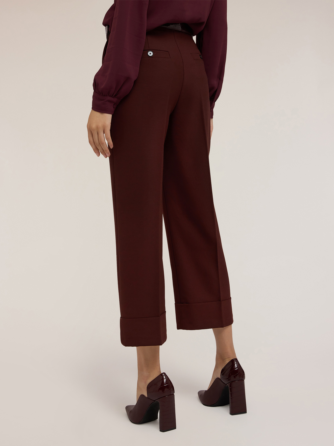 Cropped crepe trousers image number 1