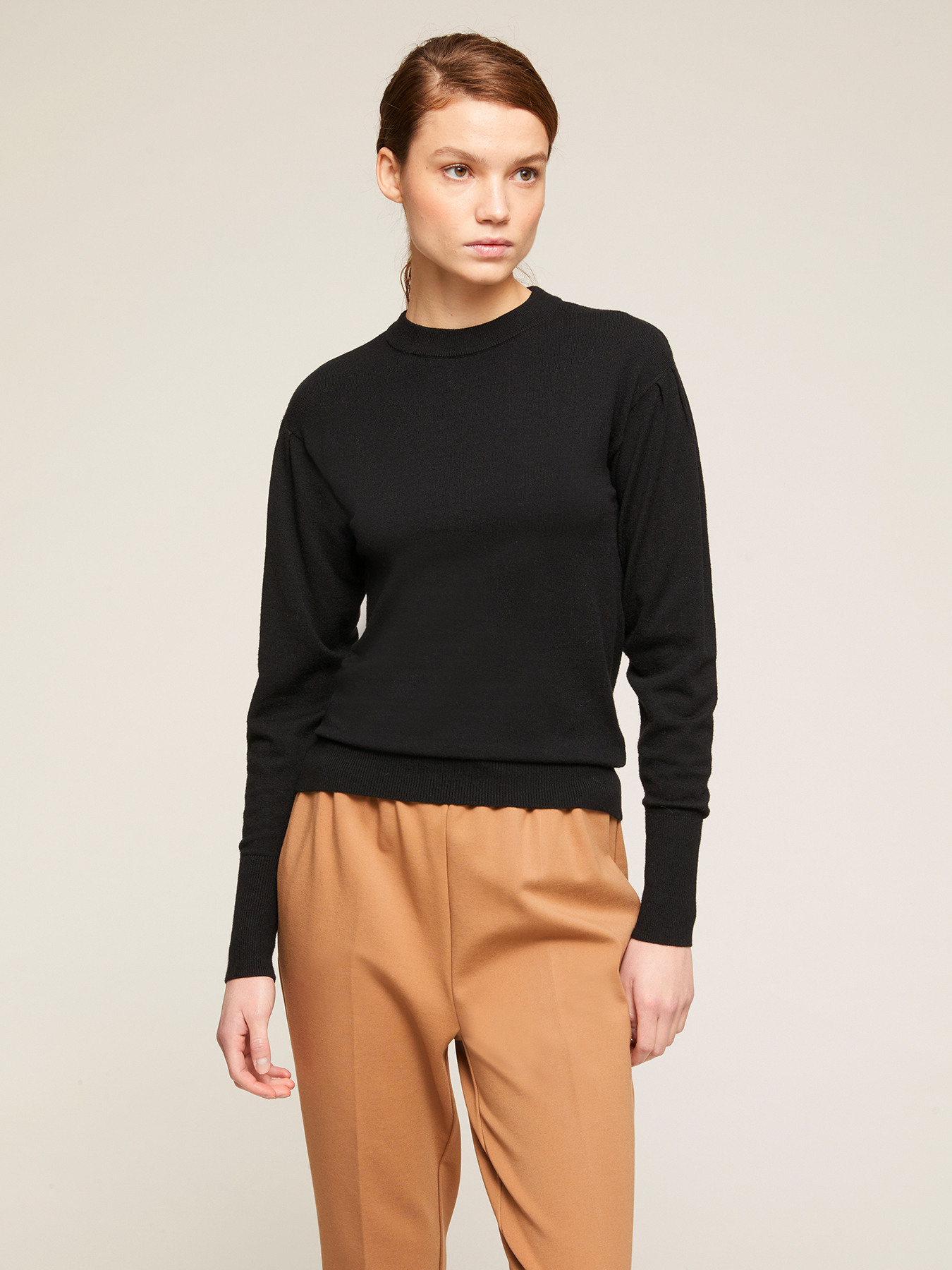 Sweater with puff sleeves image number 0