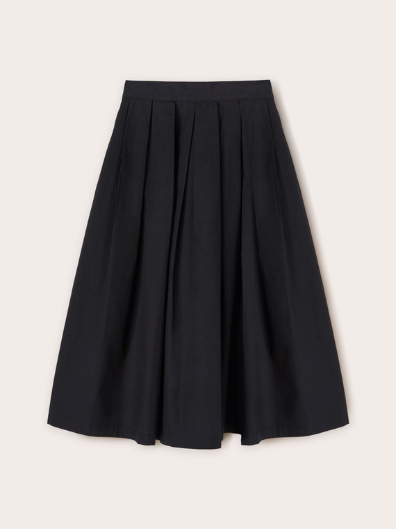 Circle skirt with split pleats