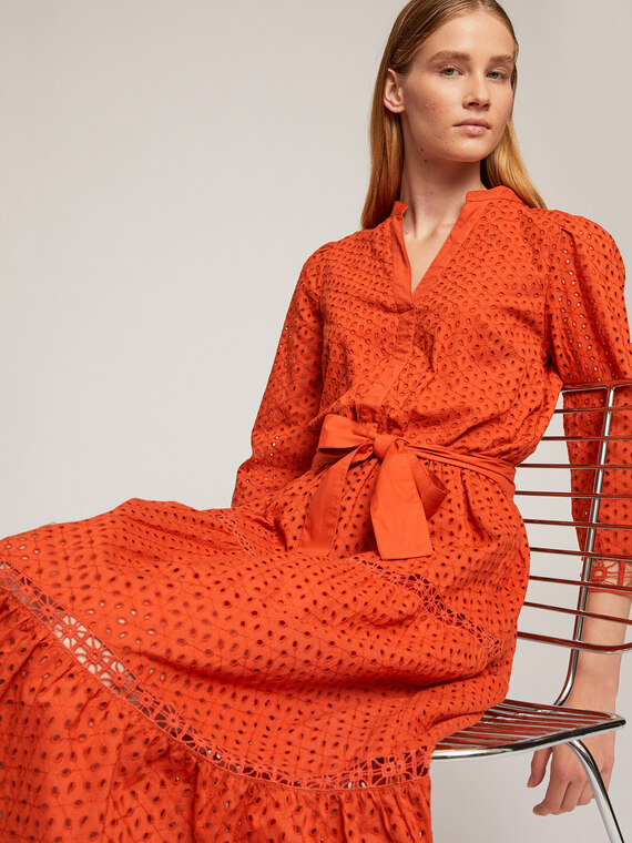 Motivi Vestito midi in sangallo con scollo a serafino Donna