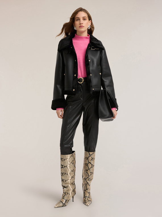 Jachetă cu efect de blană de oaie cu nasturi