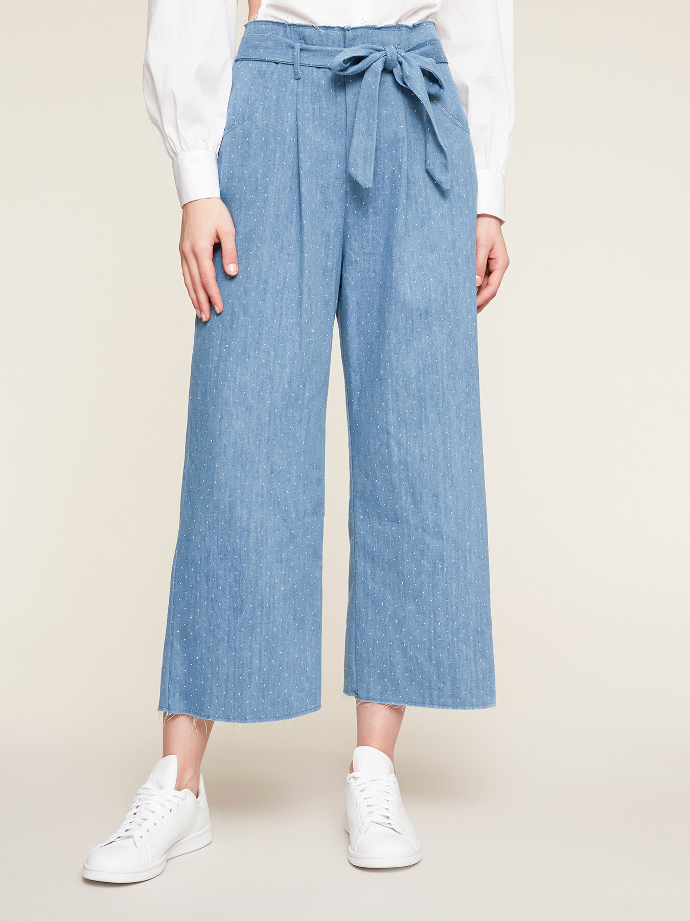 Denim-effect cropped trousers with rhinestones image number 0