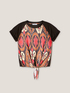 T-shirt with ethnic patterned knot image number 3