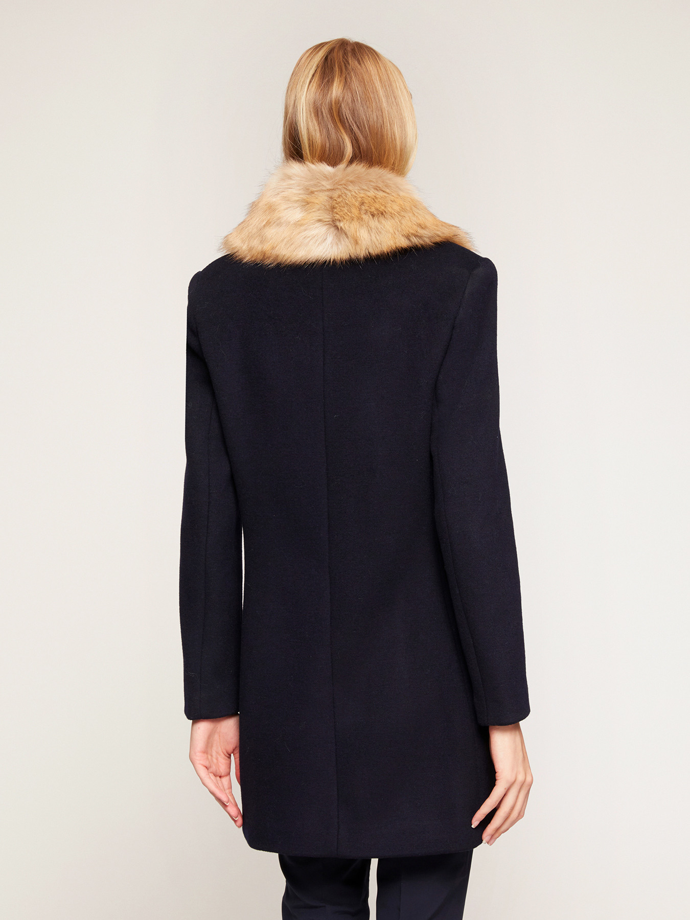 Cappotto slim con collo image number 1