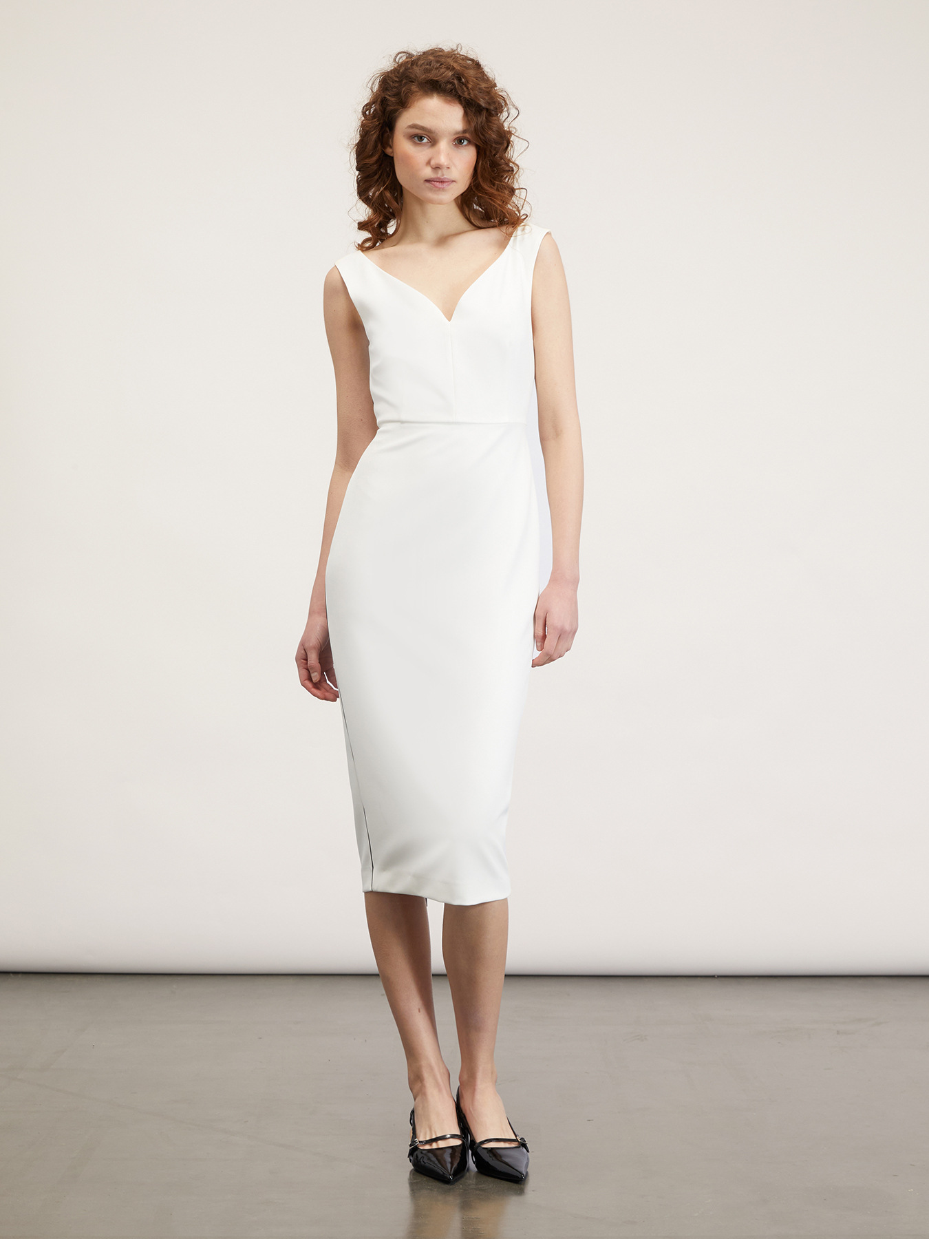Elegant sheath dress with contrasting zip image number 0