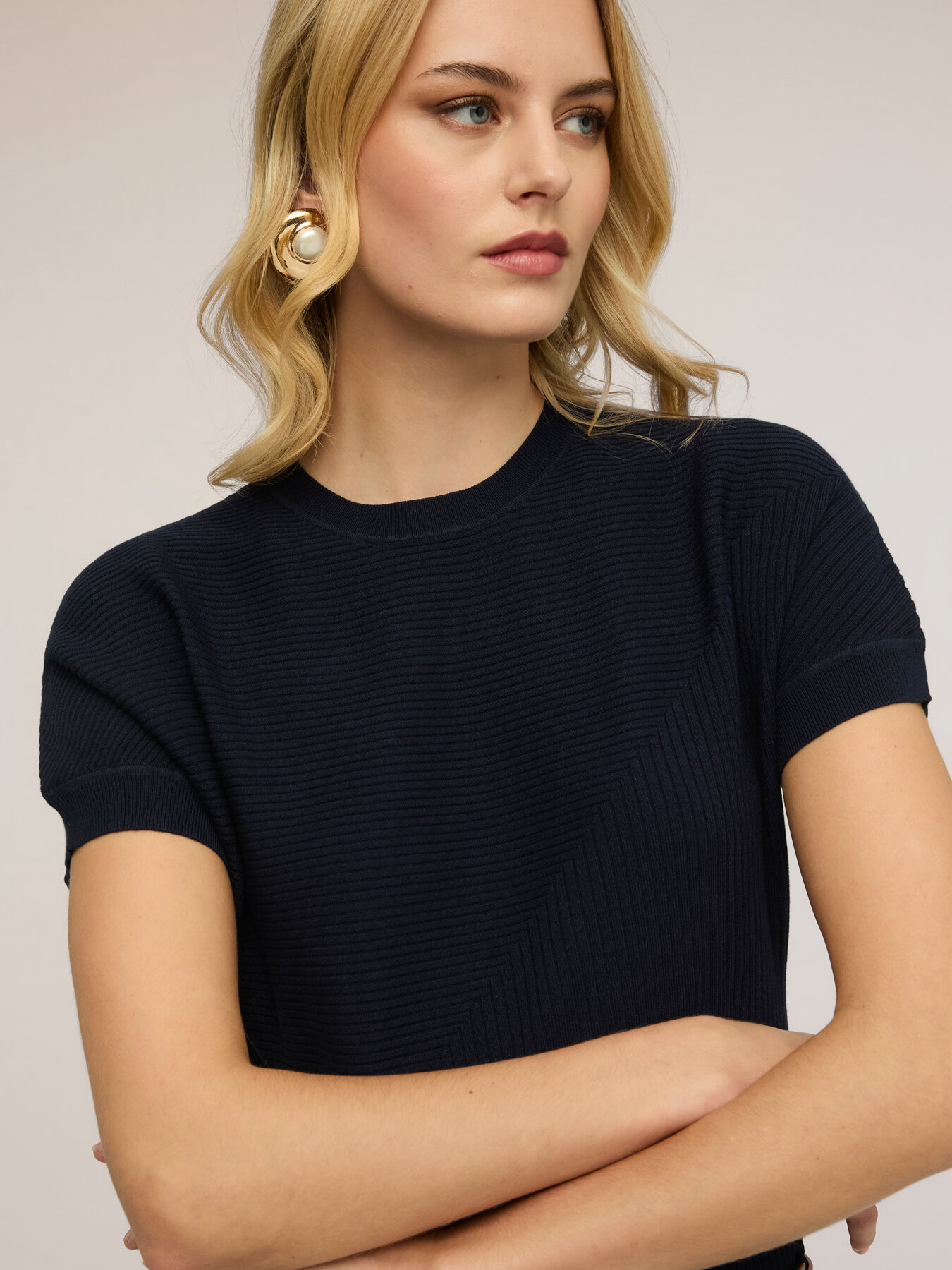 Ribbed knit top with kimono sleeve image number 3