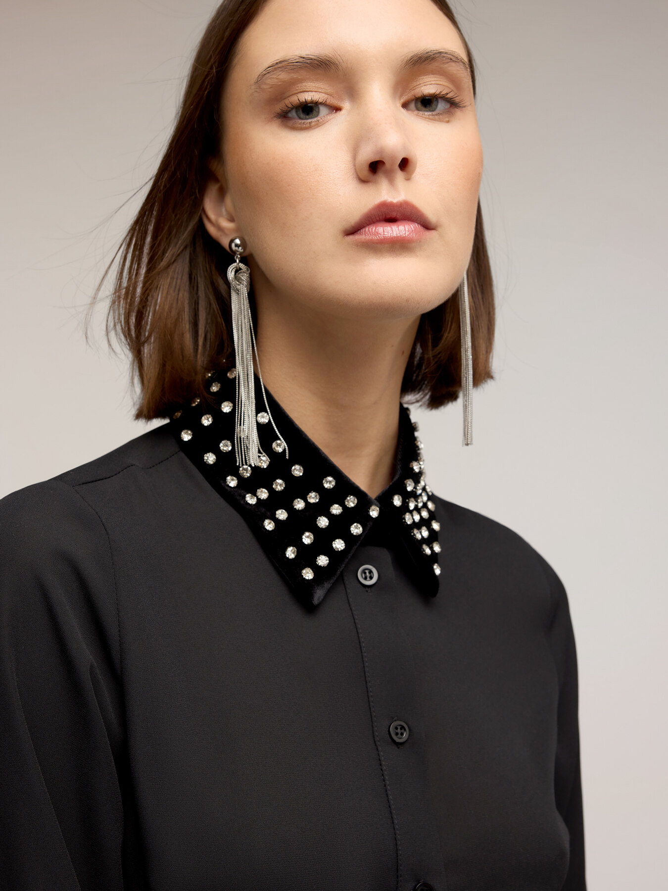 Georgette dress with embroidered collar image number 3