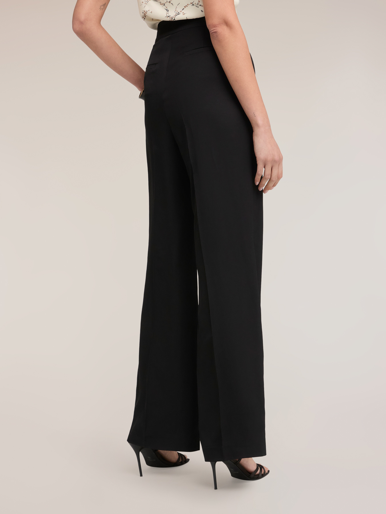 Wide-leg trousers in linen blend image number 1