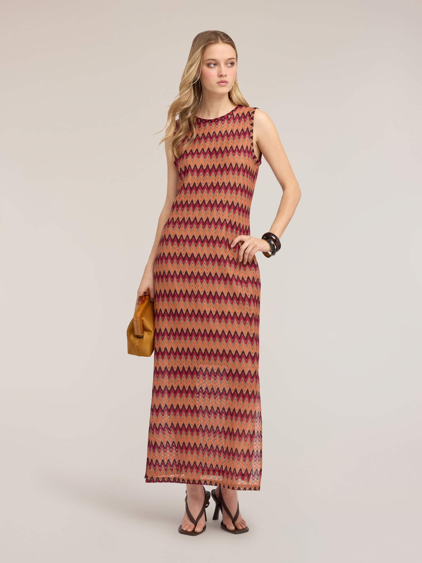Long chevron pattern knit dress image number 0