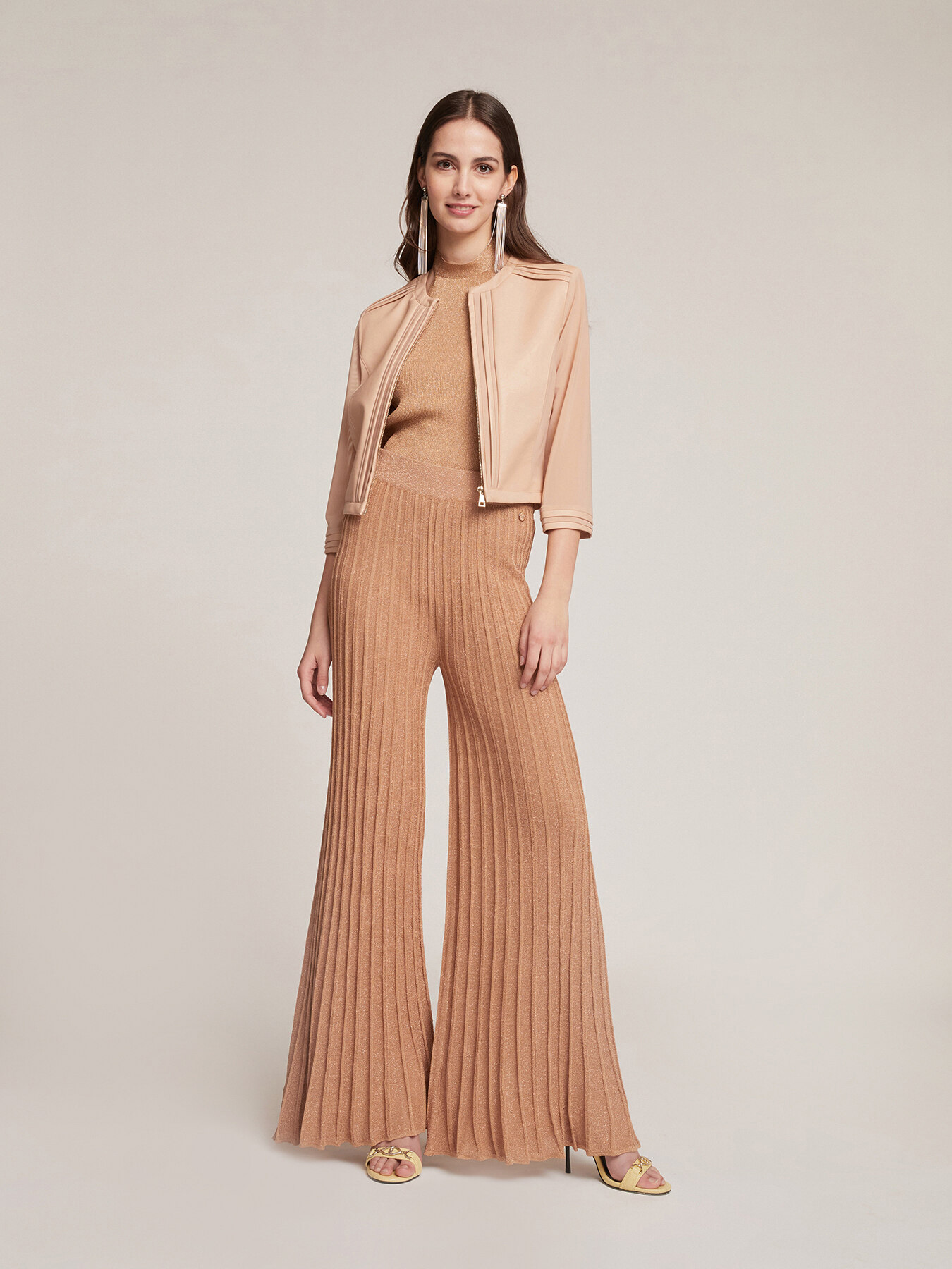 Pleated knit trousers image number 0