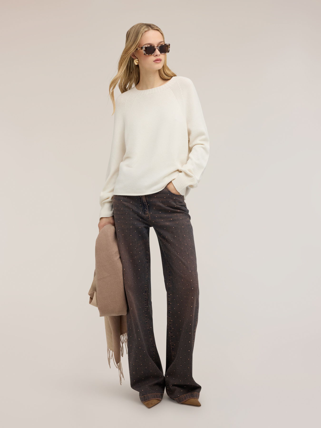 Crew neck sweater in viscose blend image number 2