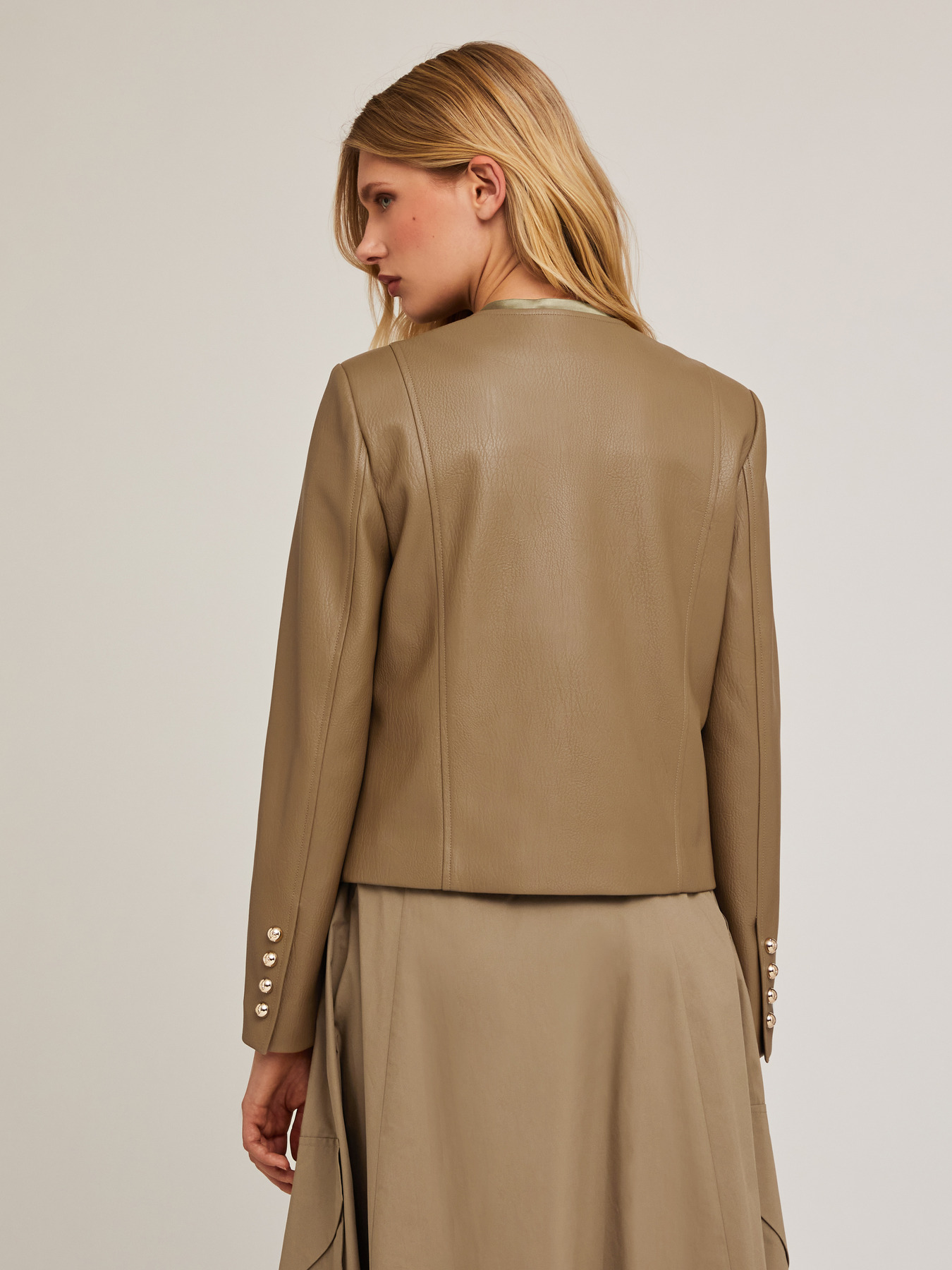 Veste sans col en tissu enduit image number 1