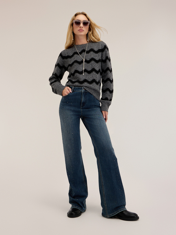 Wide-leg jeans with rhinestone embellishments
