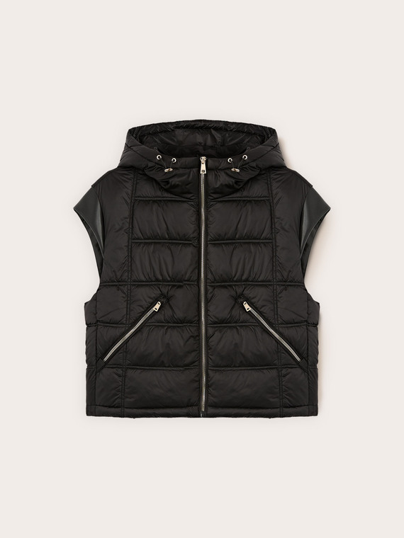 Sleeveless down jacket
