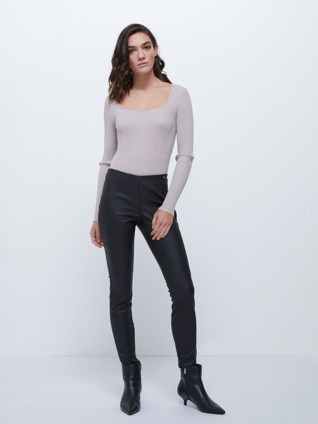 Pantaloni skinny in similpelle image number 1