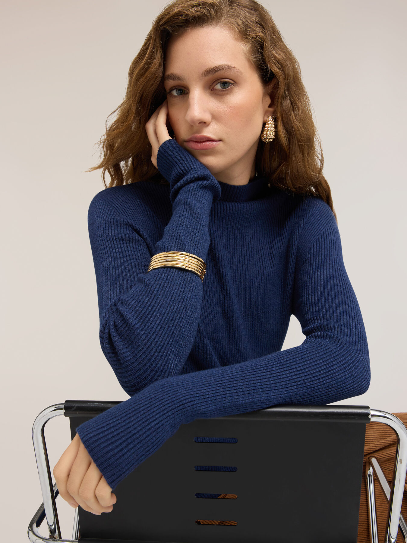 Ribbed viscose turtleneck sweater image number 3