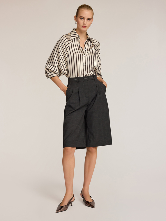 Bermuda a vita alta con impunture