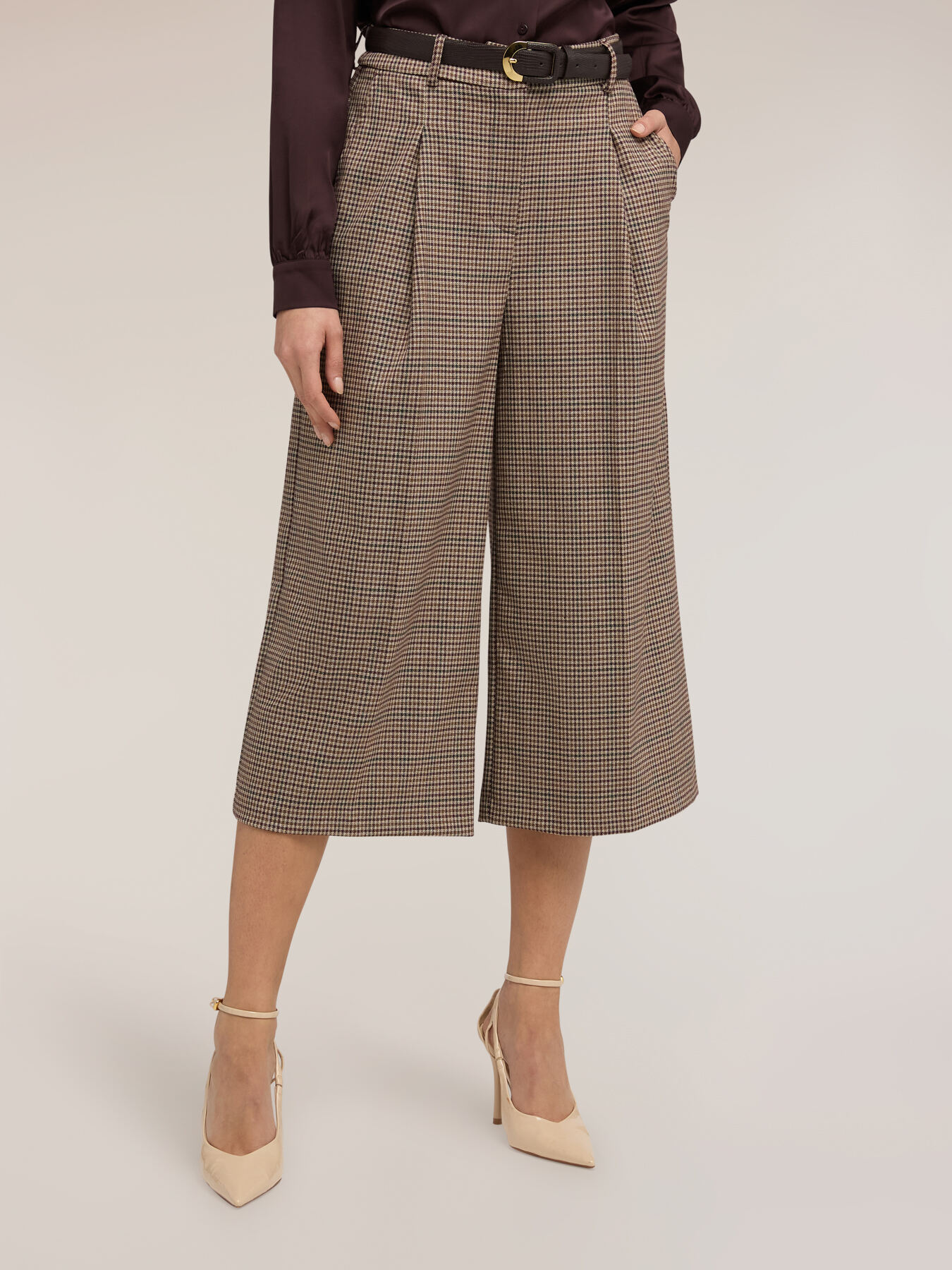 Cropped trousers in yarn-dyed check fantasy image number 0