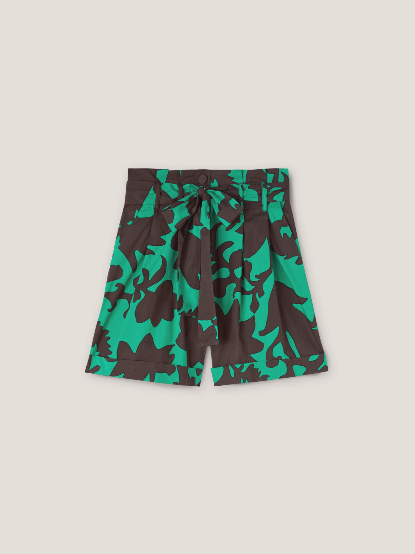 Shorts with floral patterned belt image number 5