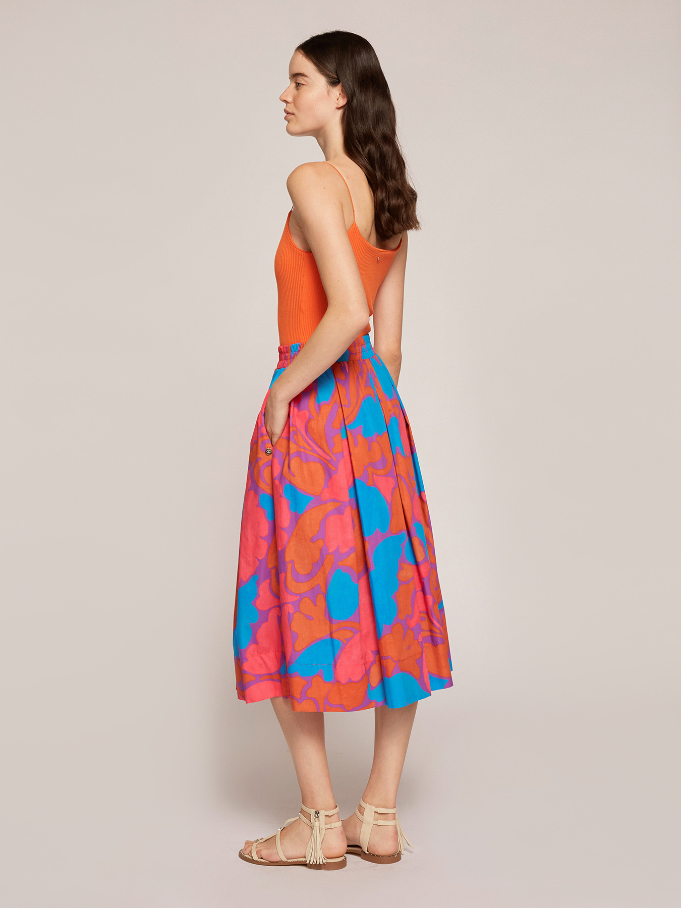 Jupe cloche &agrave; motif &agrave; fleurs image number 1