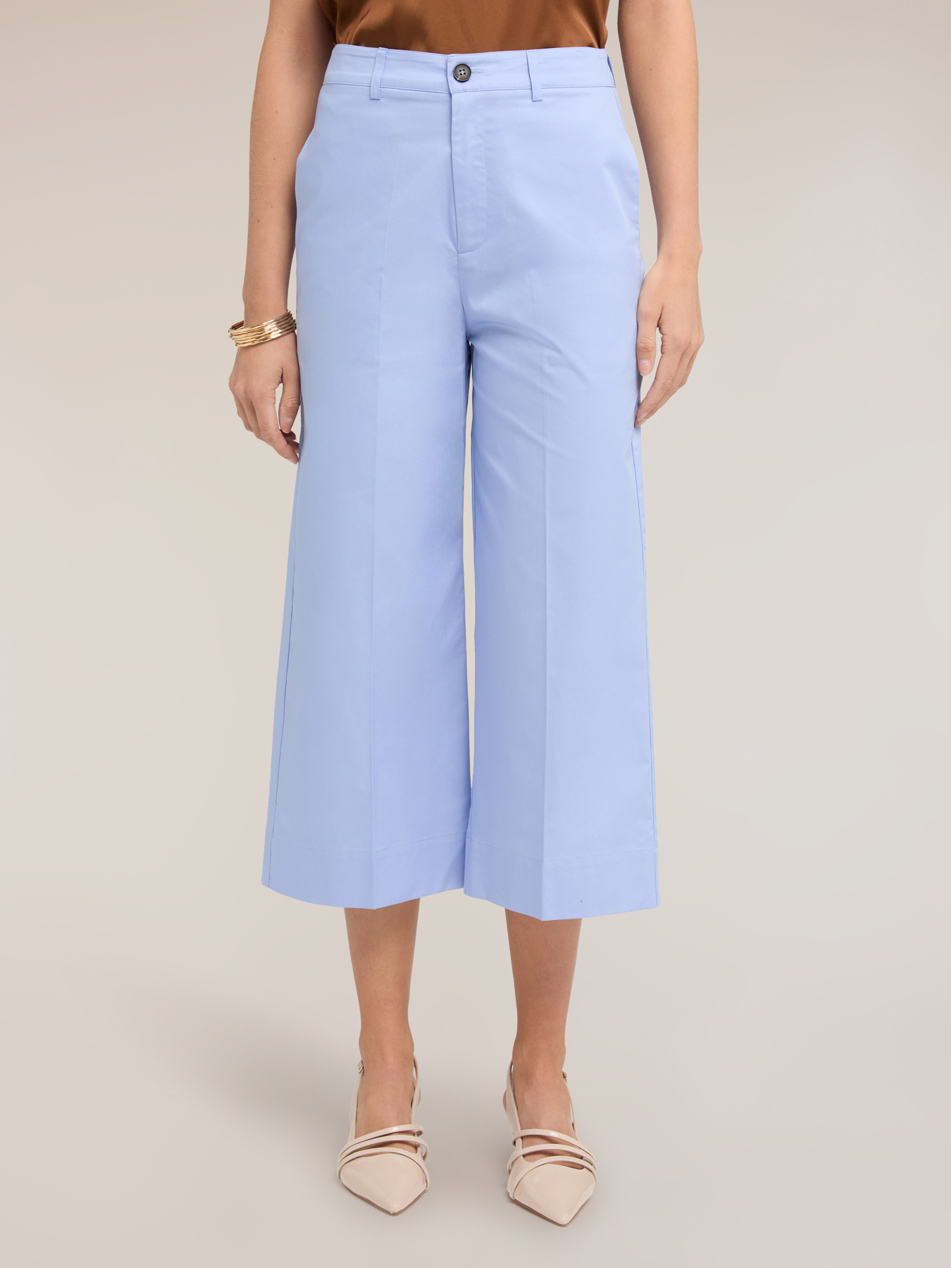 Cropped cotton blend canvas trousers image number 2