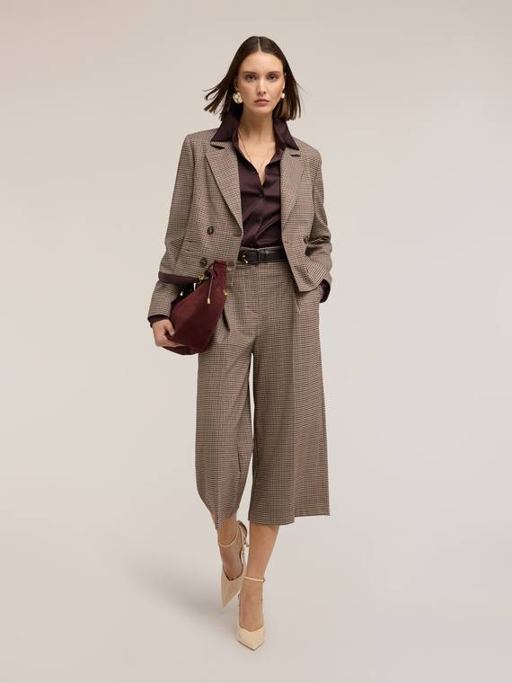 Veste courte crois&eacute;e &agrave; motif &agrave; carreaux