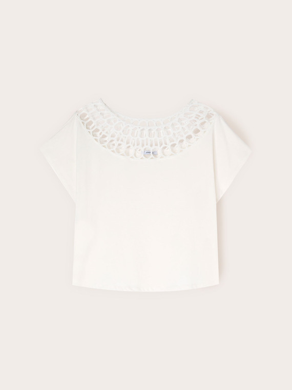 T-shirt in jersey con lavorazione effetto pizzo