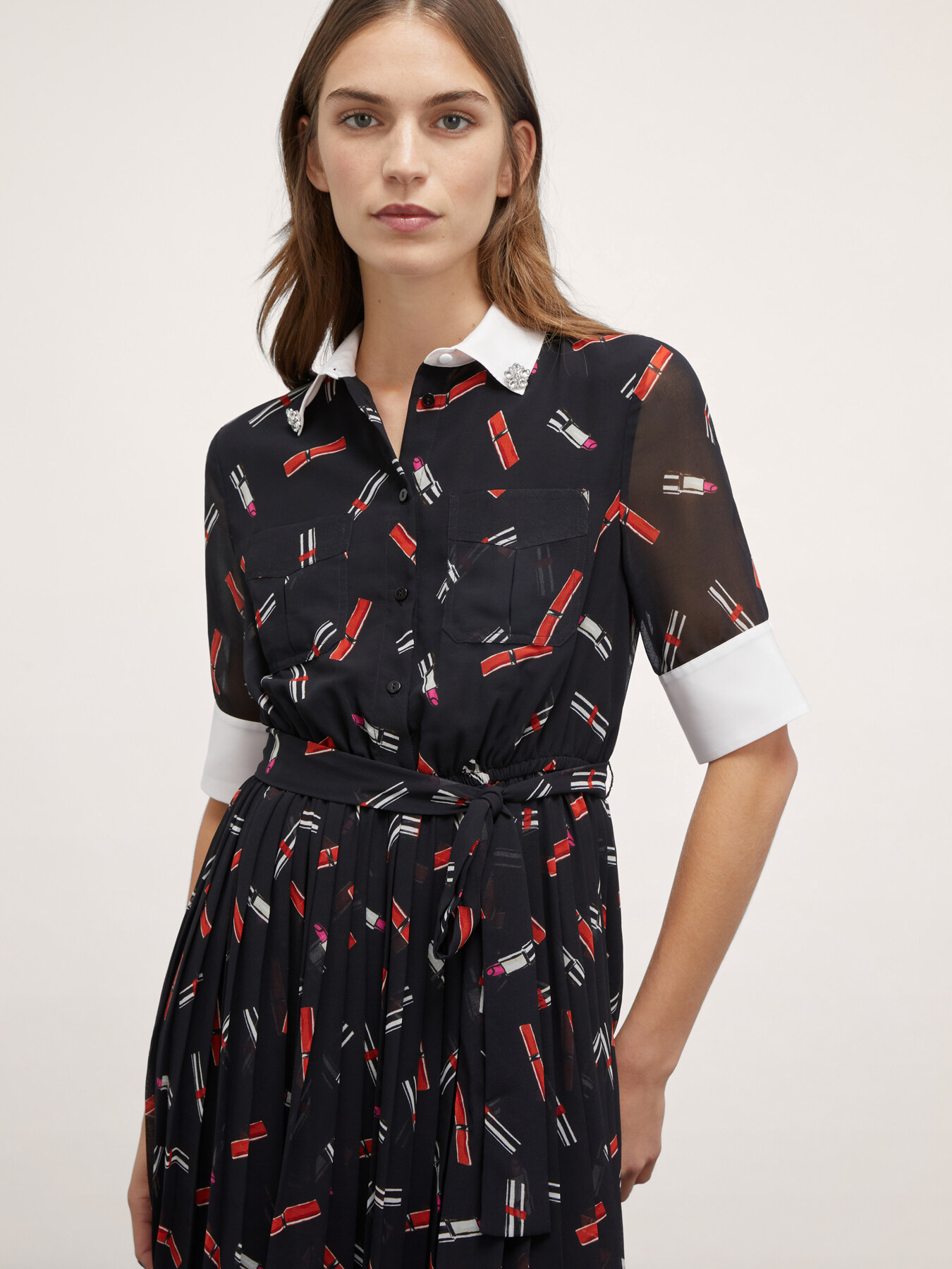 Robe chemisier en georgette motif rouge &agrave; l&egrave;vres image number 2