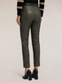 Pantalones slim fit en tejido revestido image number 1