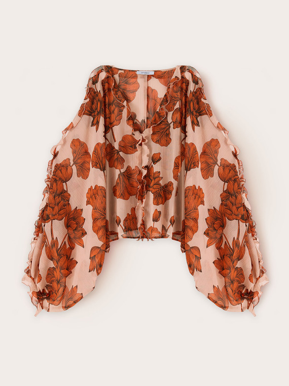 Floral blouse with wide sleeves