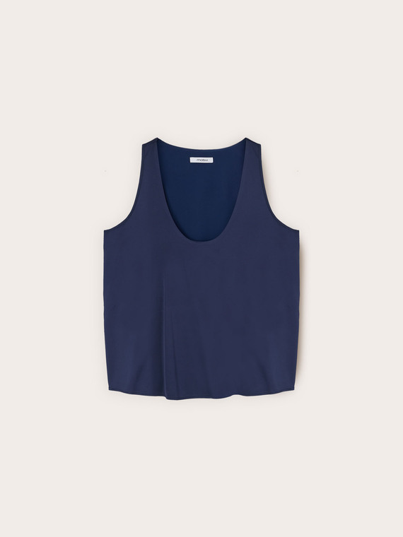 Top aus Satin mit breiten Schultern