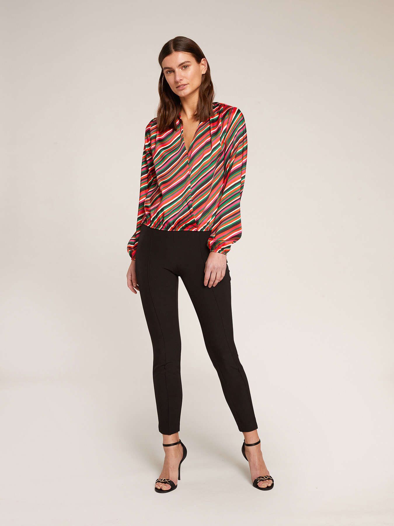 Blusa in raso stampa diagonale image number 2