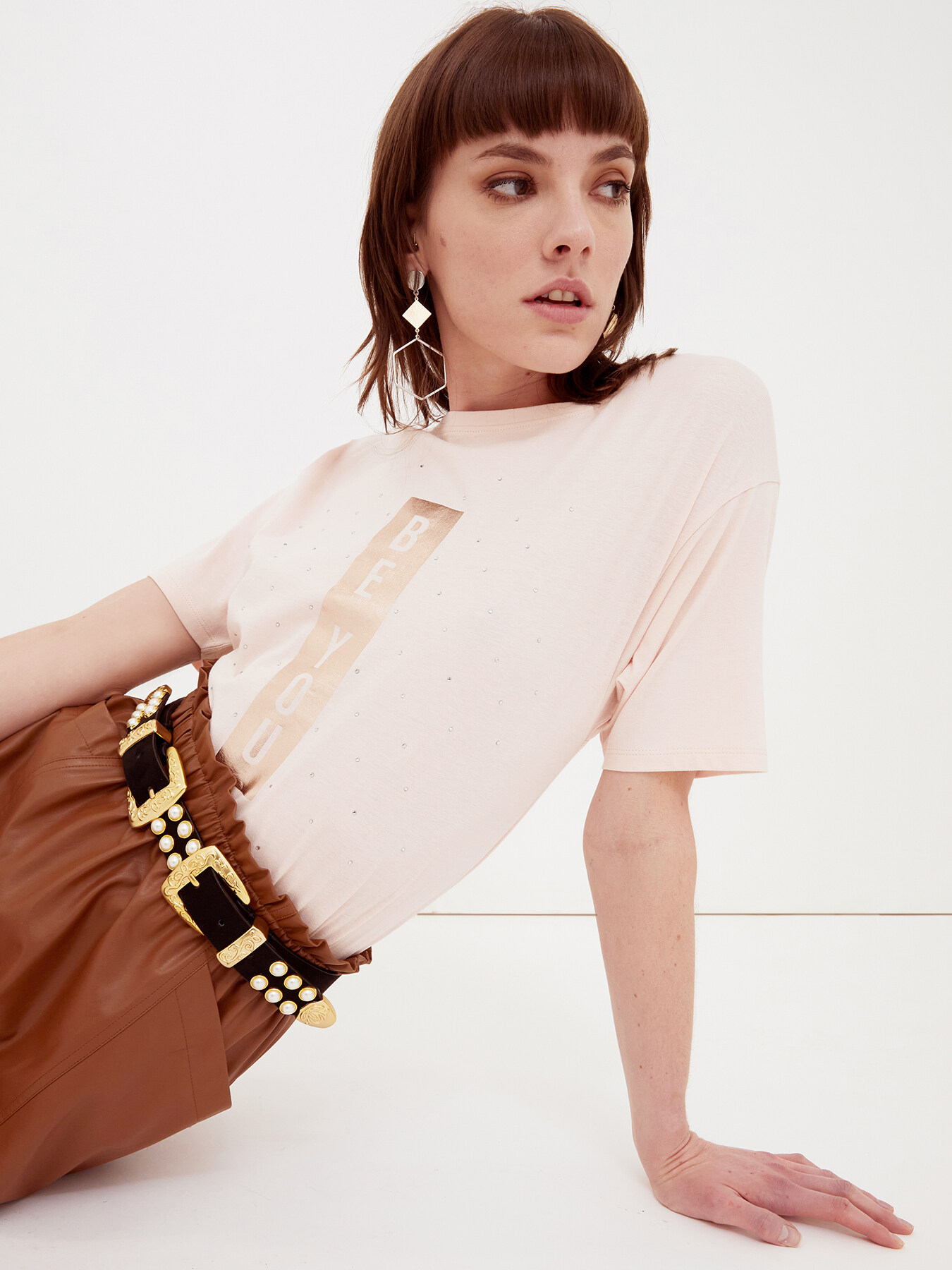 G&uuml;rtel aus Lederimitat mit Perlen image number 2