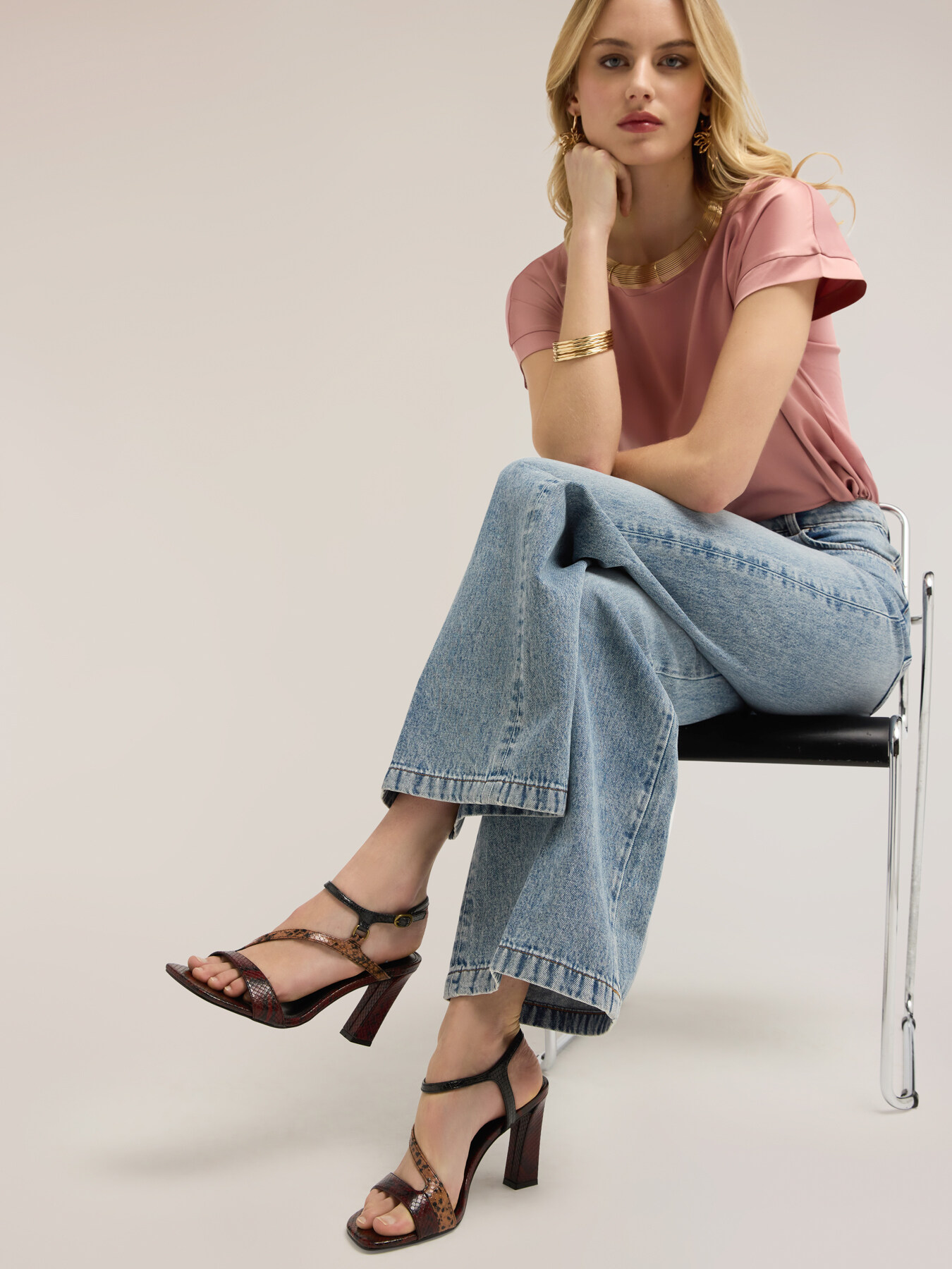 Sandalen mit geflochtenen Riemen image number 0